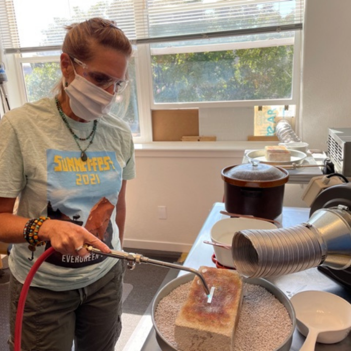 Student annealing metal