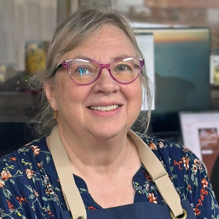 Next-level Earrings: Custom Step Bezels & Hinges with Suzanne Williams: October 10 and 11